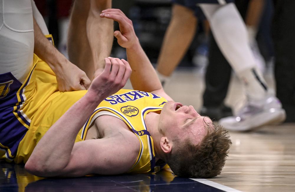 佩工拼接了 佩工拼接了