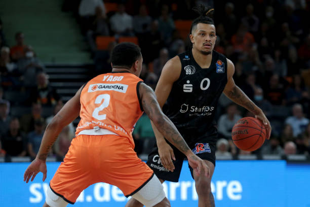 变成裁判评 变成裁判评